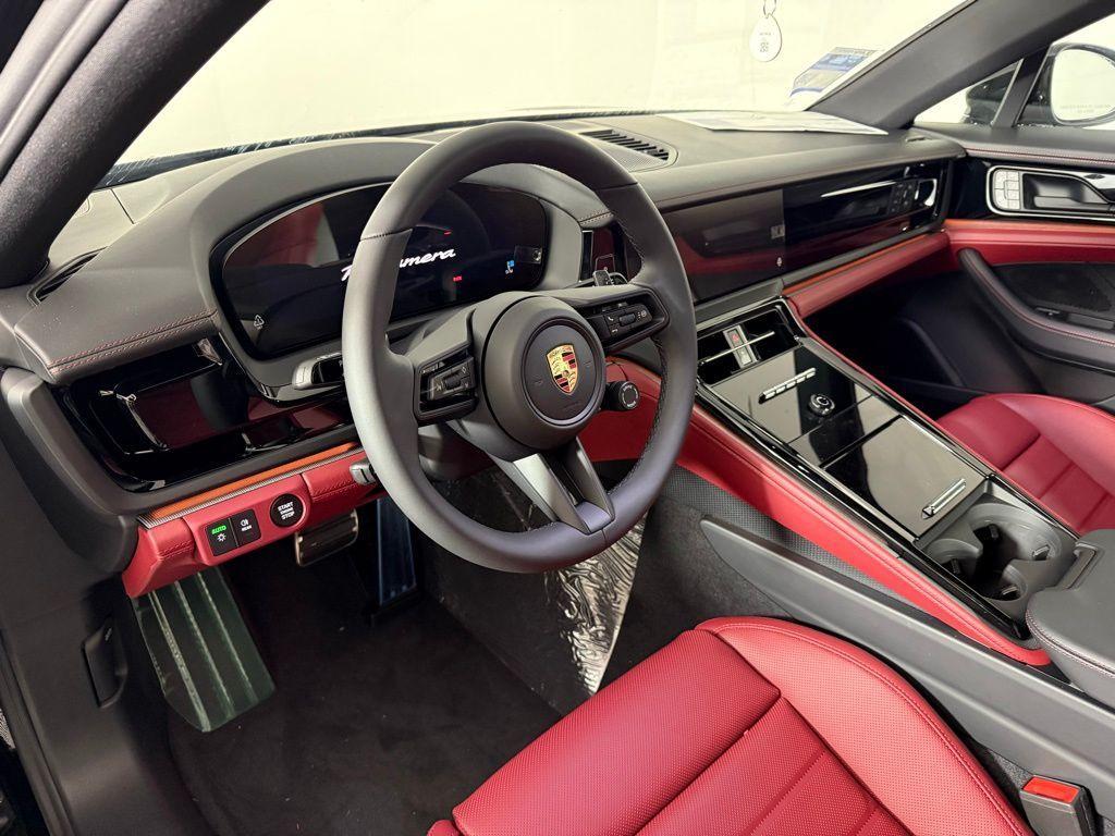 new 2025 Porsche Panamera car