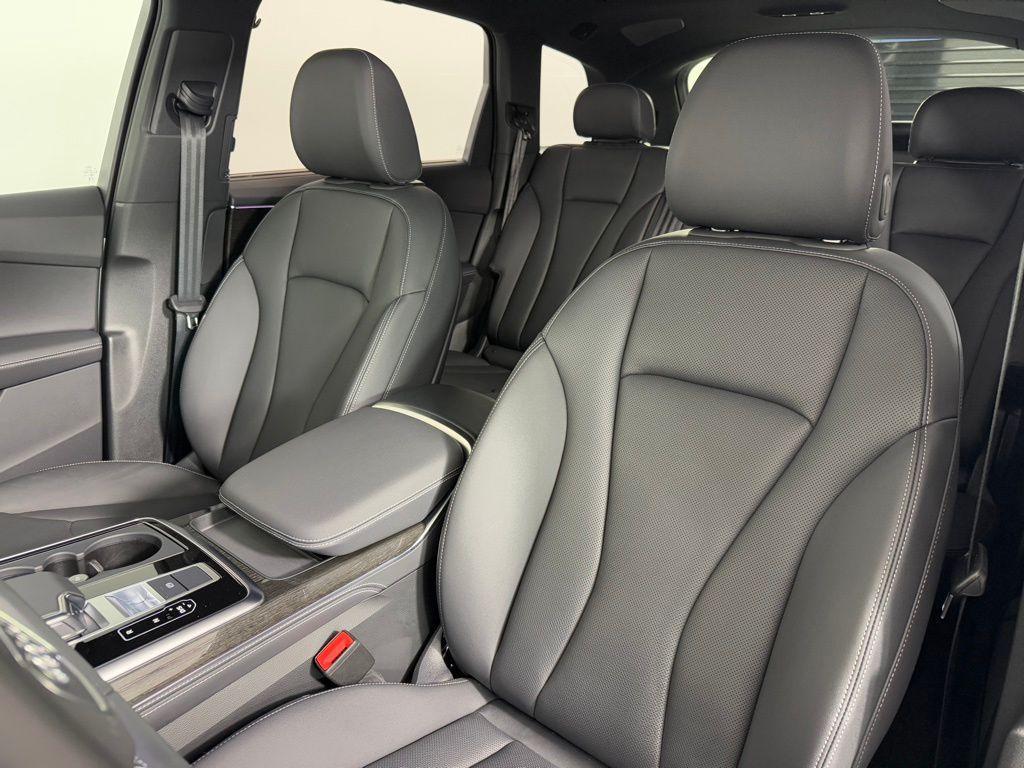 used 2025 Audi Q7 car, priced at $55,995