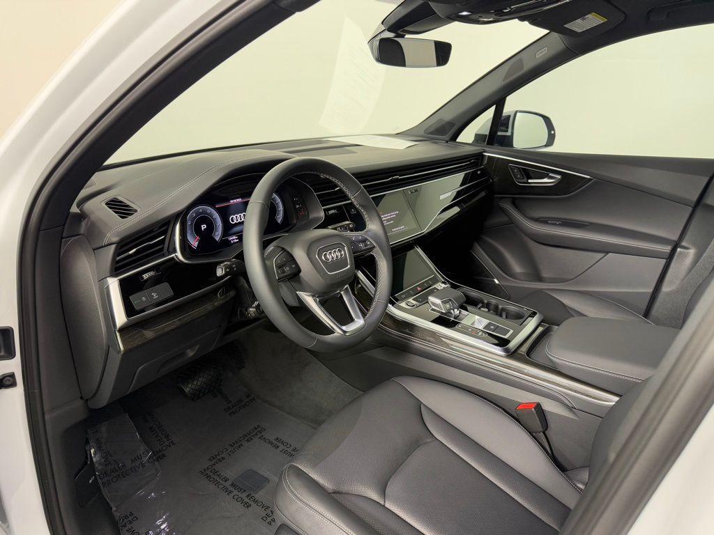 used 2025 Audi Q7 car, priced at $55,995