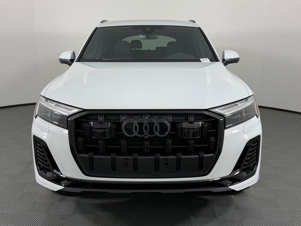 used 2025 Audi Q7 car, priced at $55,995