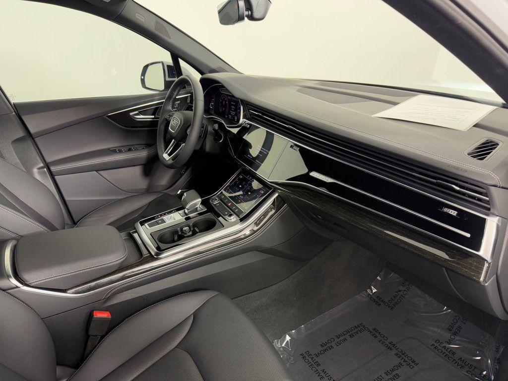used 2025 Audi Q7 car, priced at $55,995