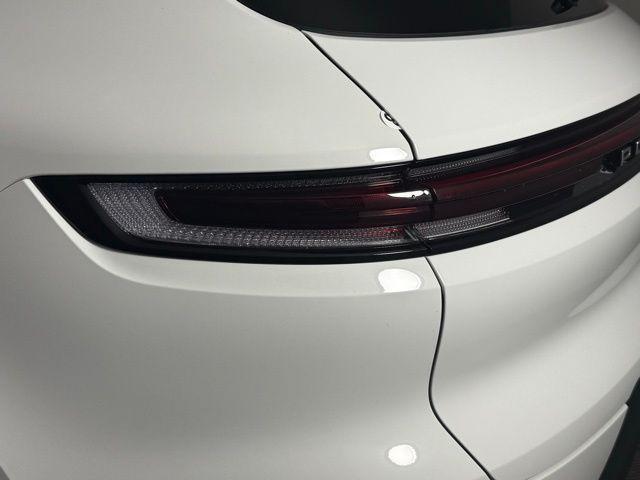 new 2025 Porsche Cayenne car, priced at $103,725