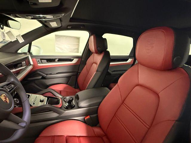 new 2025 Porsche Cayenne car, priced at $103,725