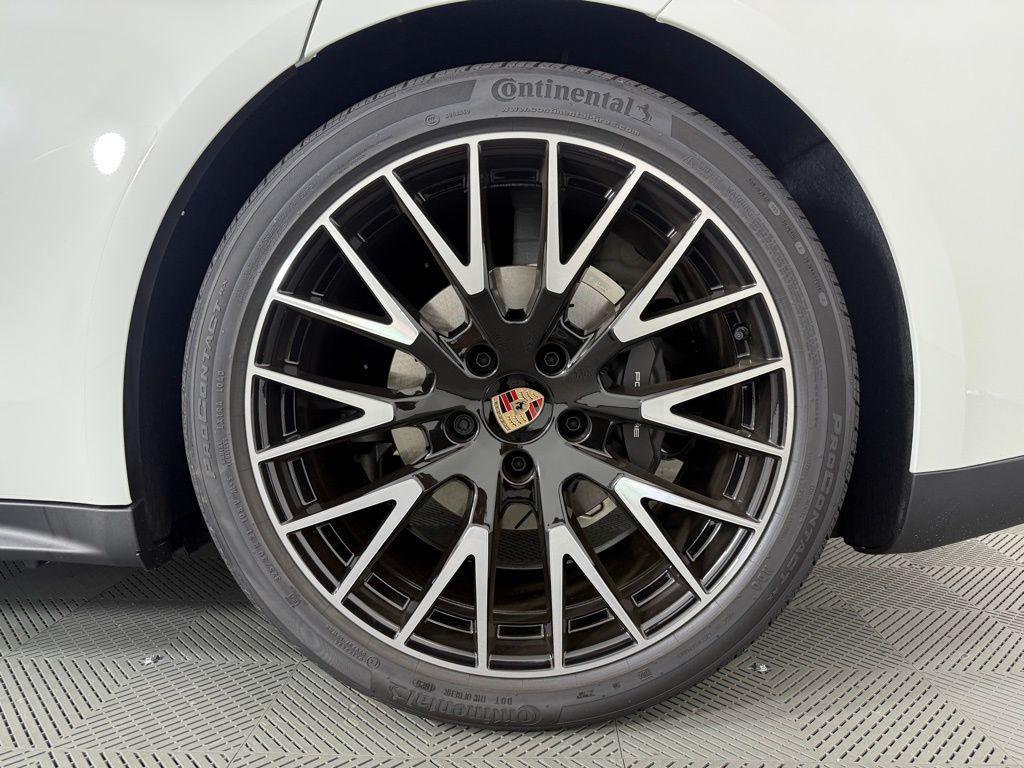 new 2025 Porsche Panamera car, priced at $131,505