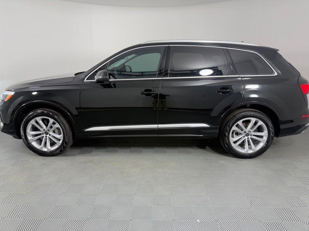 used 2025 Audi Q7 car, priced at $58,495