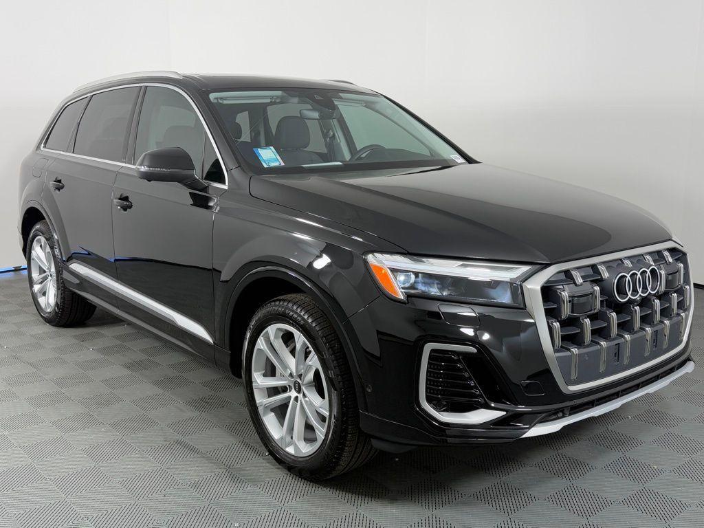 used 2025 Audi Q7 car, priced at $58,495
