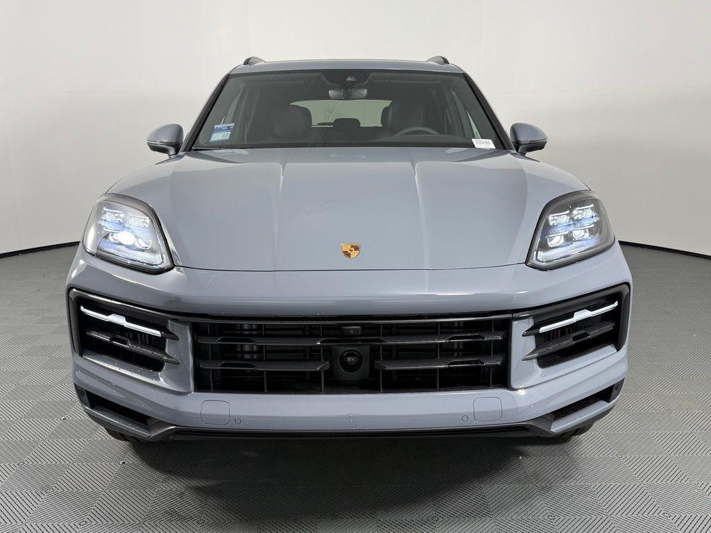 new 2025 Porsche Cayenne car, priced at $102,655