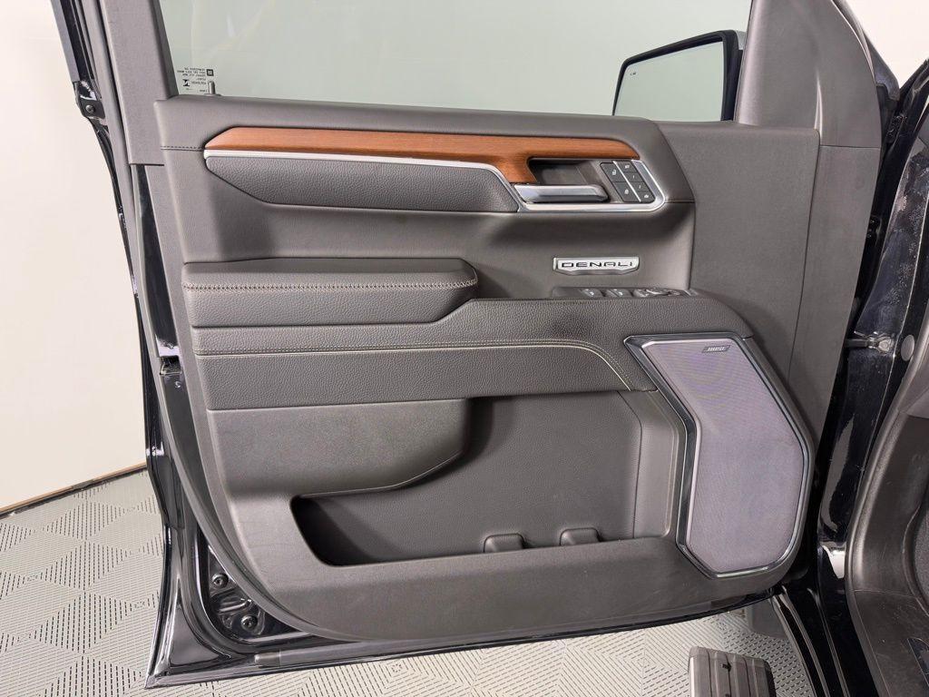 used 2023 GMC Sierra 1500 car, priced at $42,495