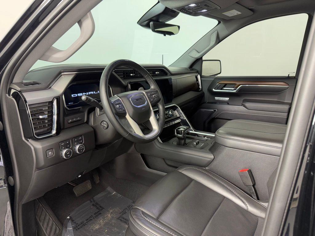 used 2023 GMC Sierra 1500 car, priced at $42,495