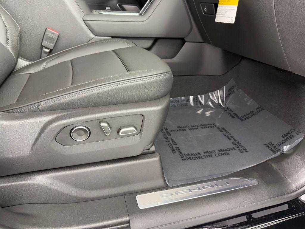 used 2025 GMC Sierra 2500 car, priced at $76,995