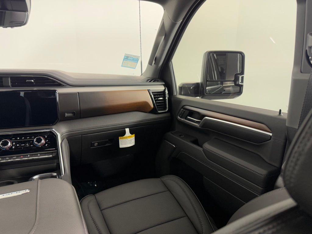 used 2025 GMC Sierra 2500 car, priced at $76,995