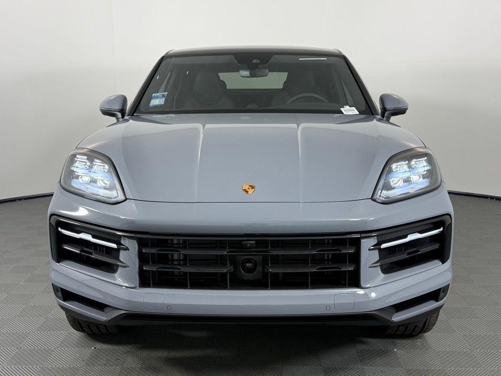 new 2025 Porsche Cayenne car, priced at $109,275