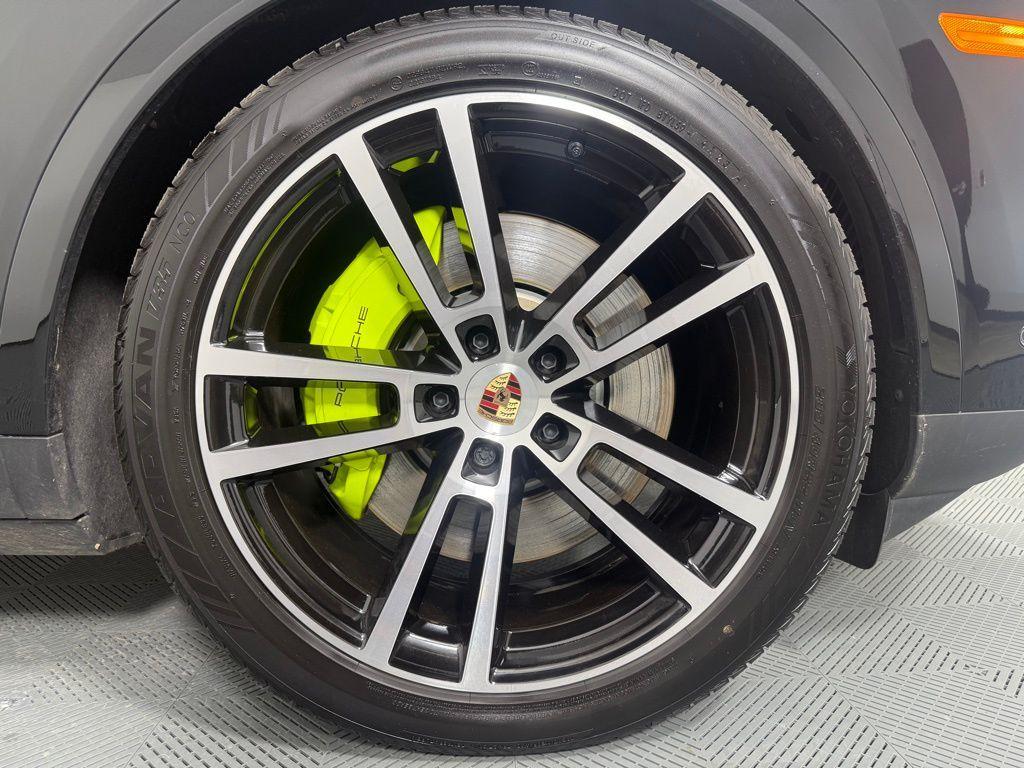 used 2025 Porsche Cayenne E-Hybrid car, priced at $108,495