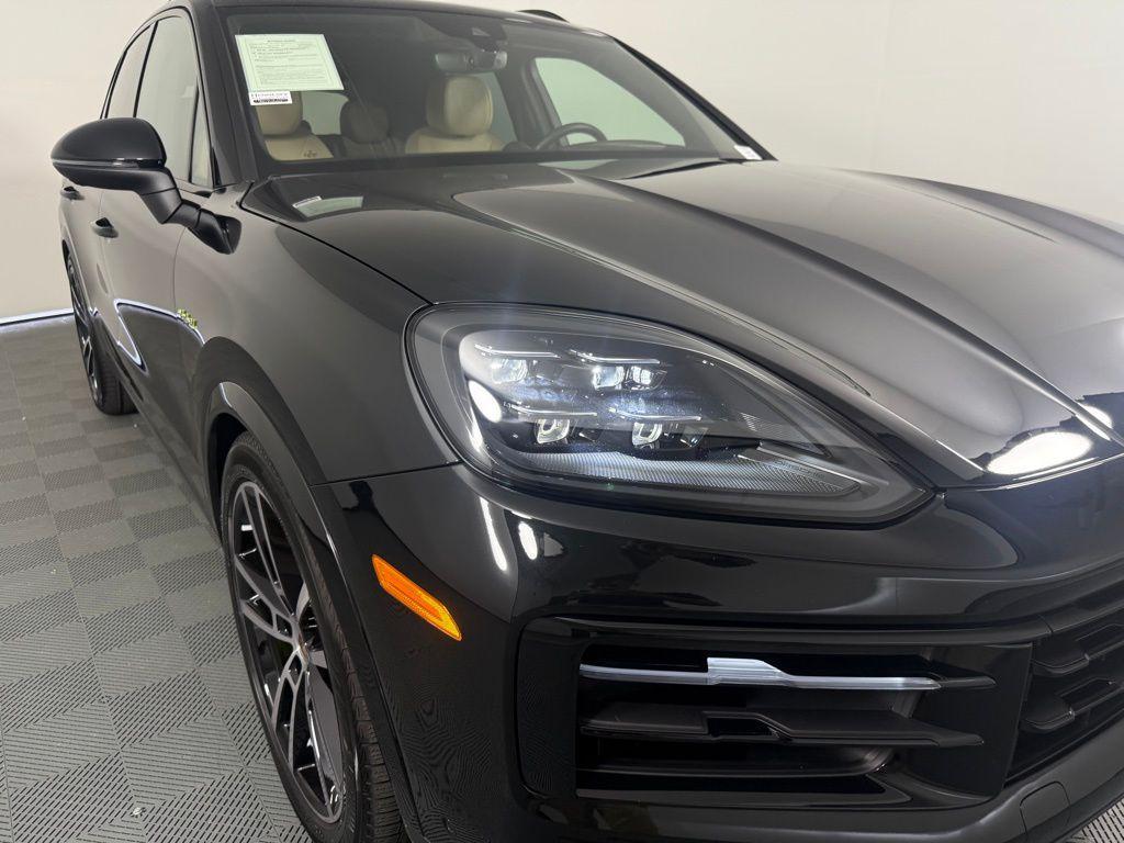 used 2025 Porsche Cayenne E-Hybrid car, priced at $108,495