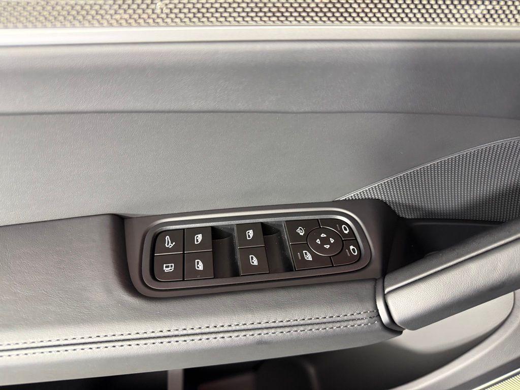 new 2026 Porsche Cayenne car