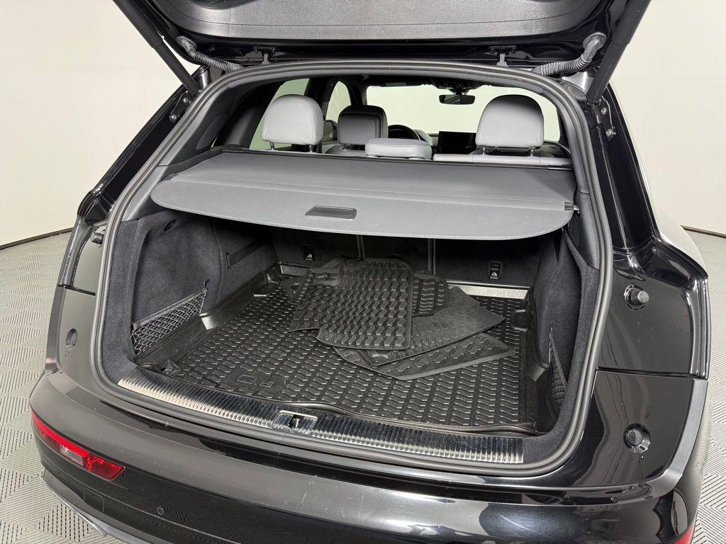 used 2021 Audi SQ5 car, priced at $32,495