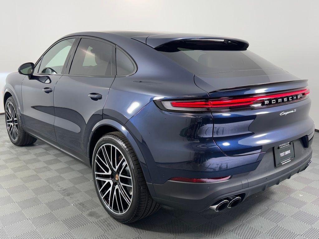 new 2026 Porsche Cayenne car