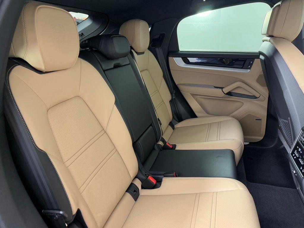 new 2026 Porsche Cayenne car