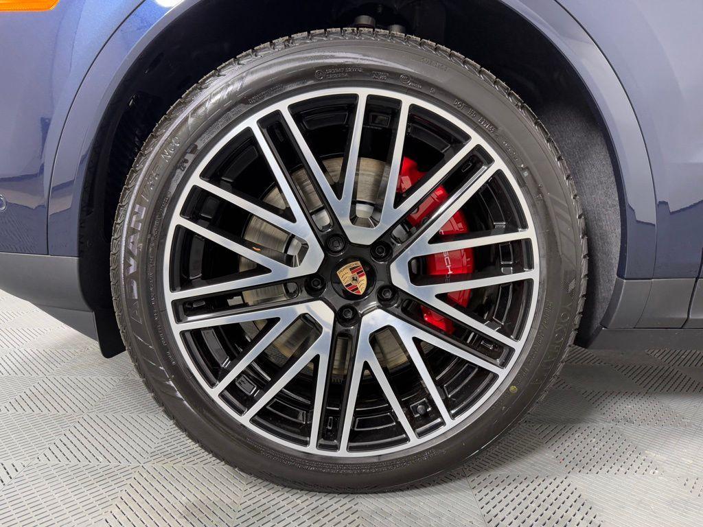 new 2026 Porsche Cayenne car