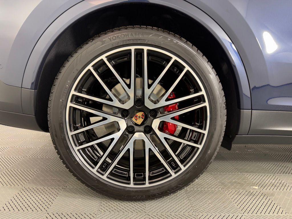 new 2026 Porsche Cayenne car