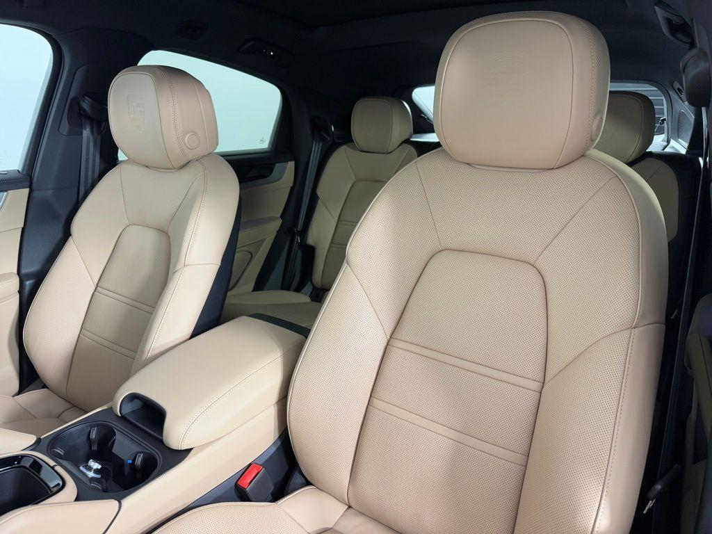 new 2026 Porsche Cayenne car