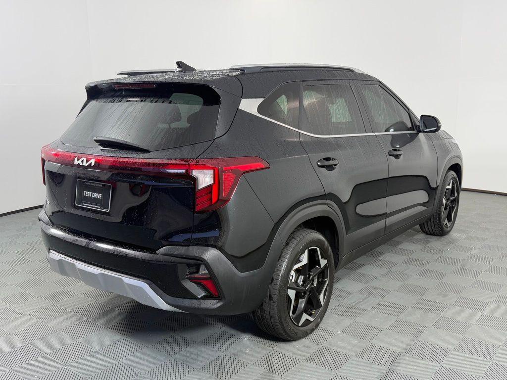 used 2024 Kia Seltos car, priced at $21,795