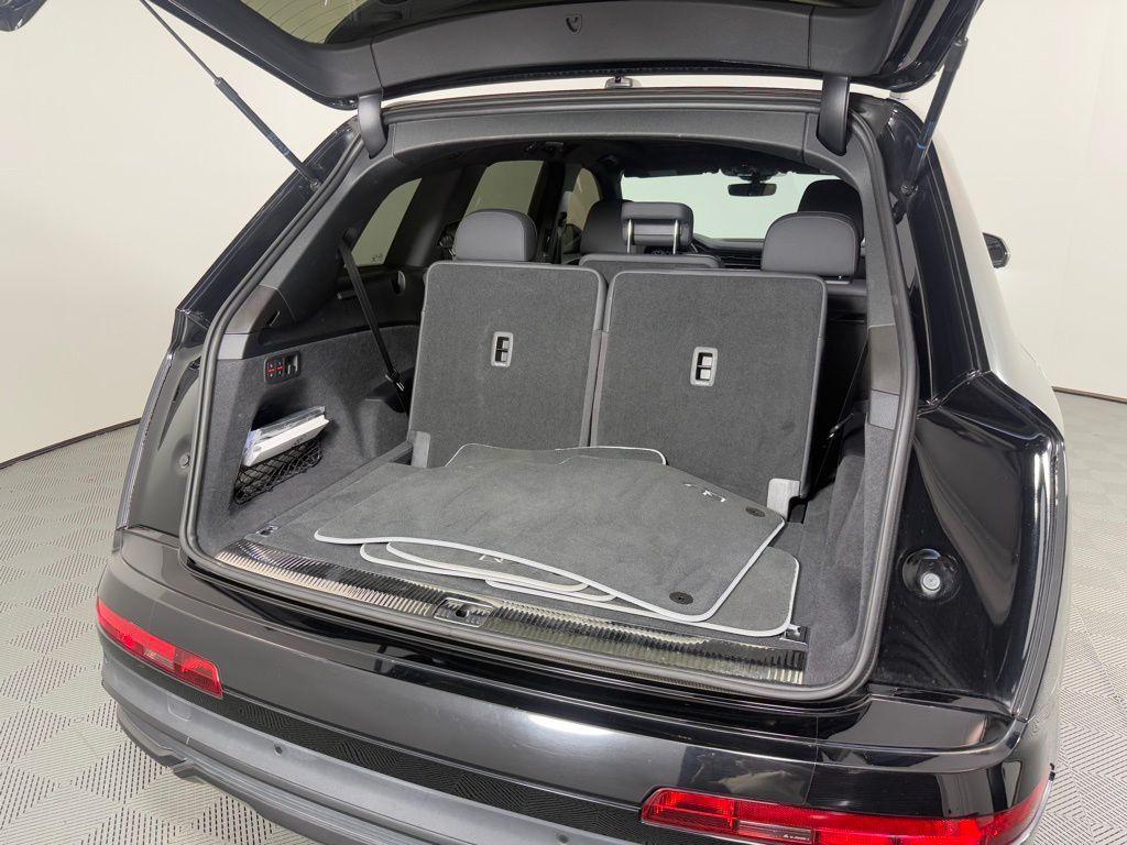 used 2021 Audi Q7 car, priced at $30,995