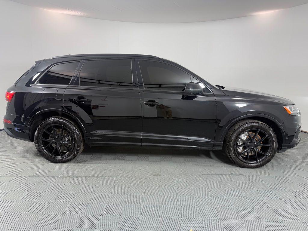 used 2021 Audi Q7 car, priced at $30,995
