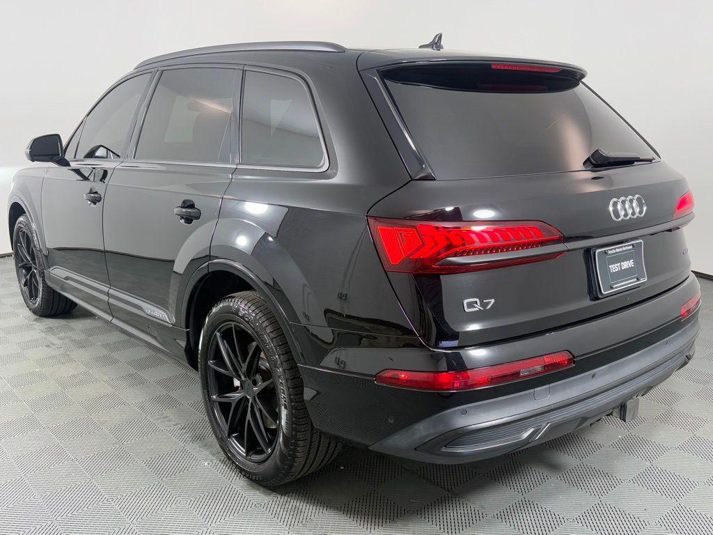 used 2021 Audi Q7 car, priced at $30,995