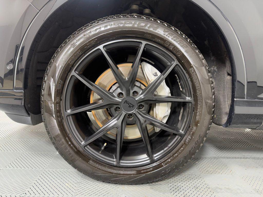 used 2021 Audi Q7 car, priced at $30,995