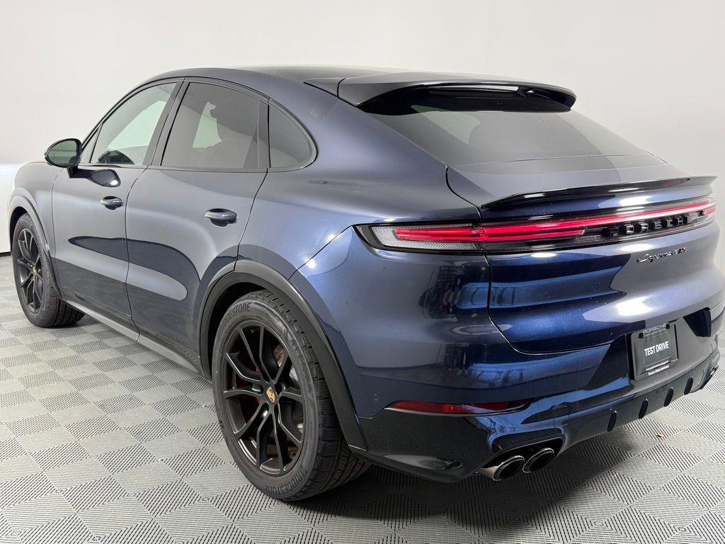 new 2025 Porsche Cayenne car, priced at $164,605