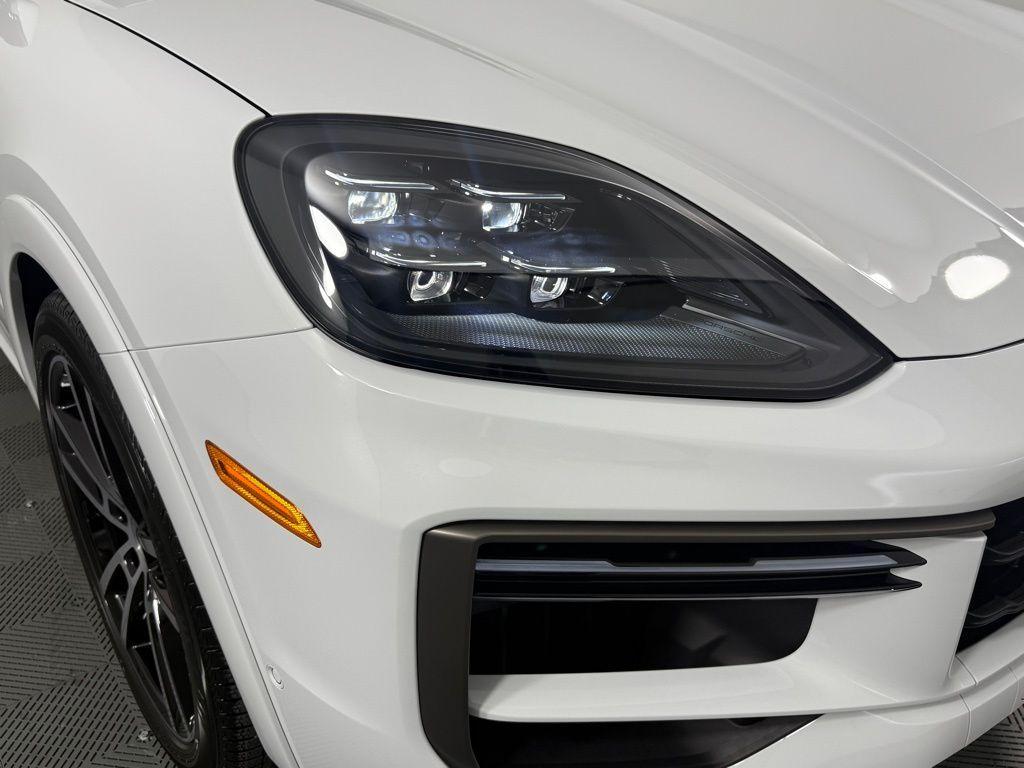 used 2025 Porsche Cayenne car, priced at $165,995