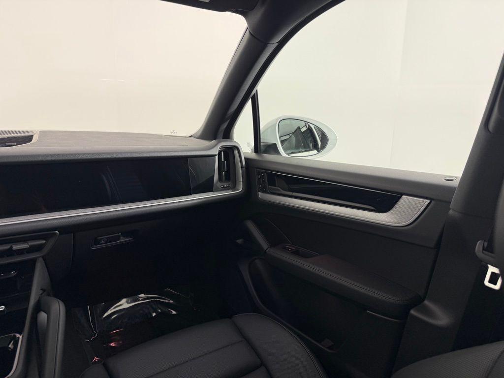 used 2025 Porsche Cayenne car, priced at $89,495