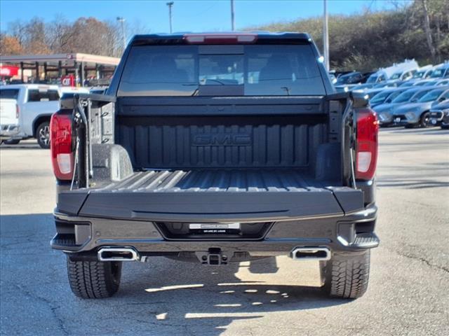 new 2025 GMC Sierra 1500 car, priced at $58,656