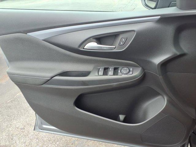 new 2025 Buick Envista car, priced at $23,378