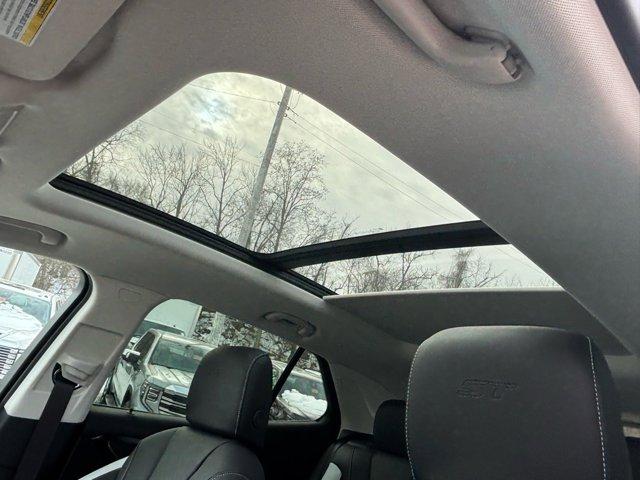 new 2025 Buick Envision car, priced at $41,811