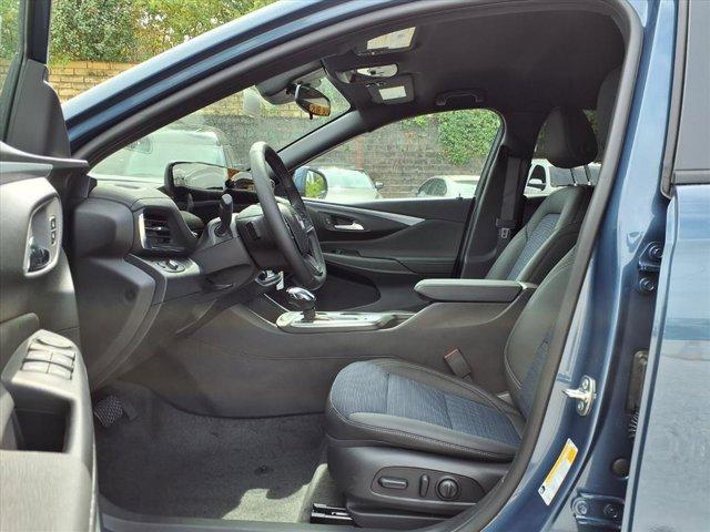 new 2026 Buick Envista car, priced at $26,660