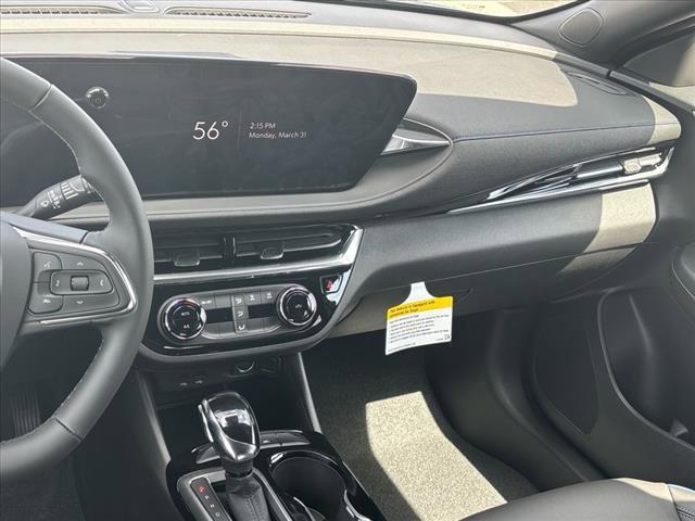 new 2025 Buick Envista car, priced at $26,023