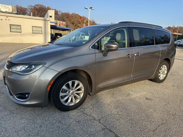used 2017 Chrysler Pacifica car, priced at $15,990