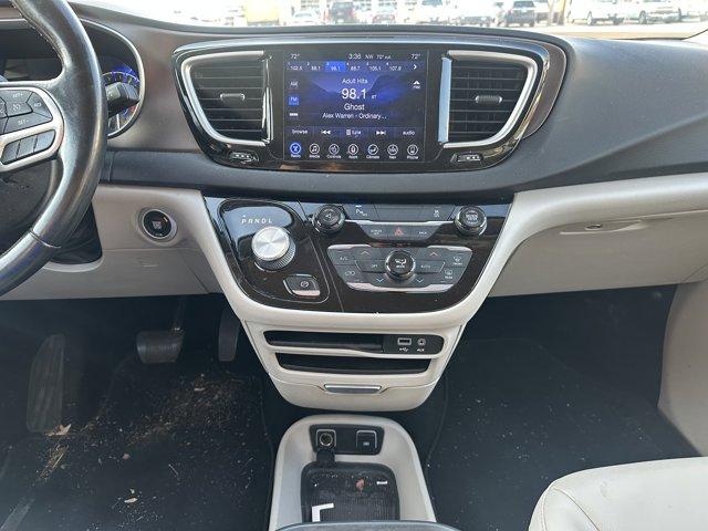 used 2017 Chrysler Pacifica car, priced at $15,990