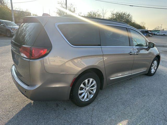 used 2017 Chrysler Pacifica car, priced at $15,990