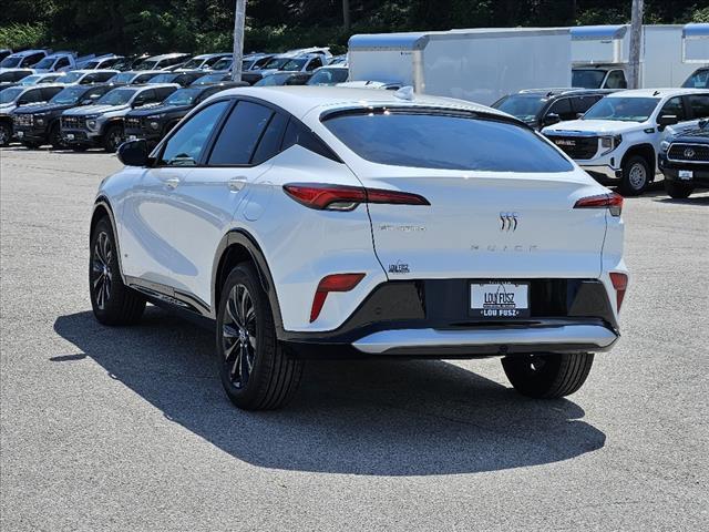 new 2025 Buick Envista car, priced at $27,183