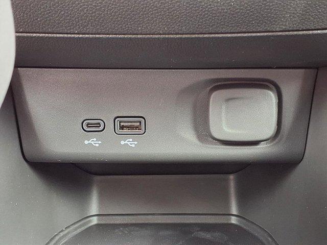 new 2025 Buick Envista car, priced at $26,646