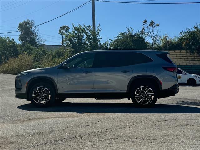 new 2025 Buick Enclave car, priced at $47,318