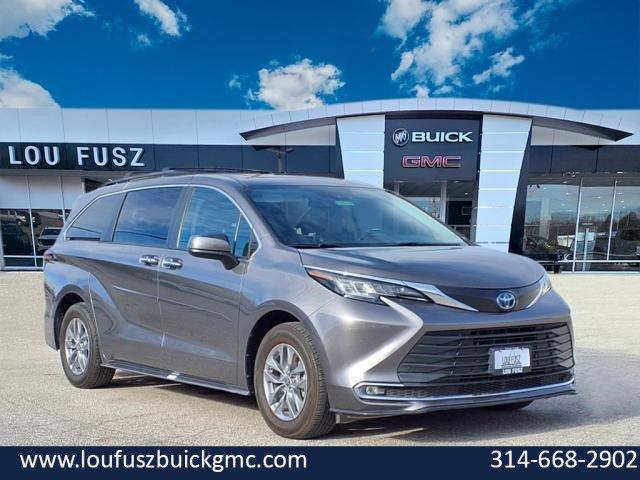 used 2022 Toyota Sienna car, priced at $36,482