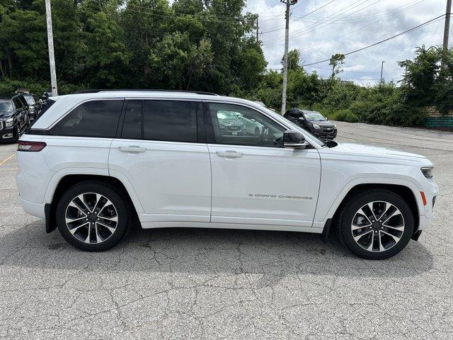 used 2022 Jeep Grand Cherokee car, priced at $39,554