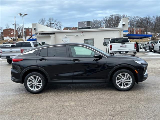 new 2025 Buick Envista car, priced at $24,658