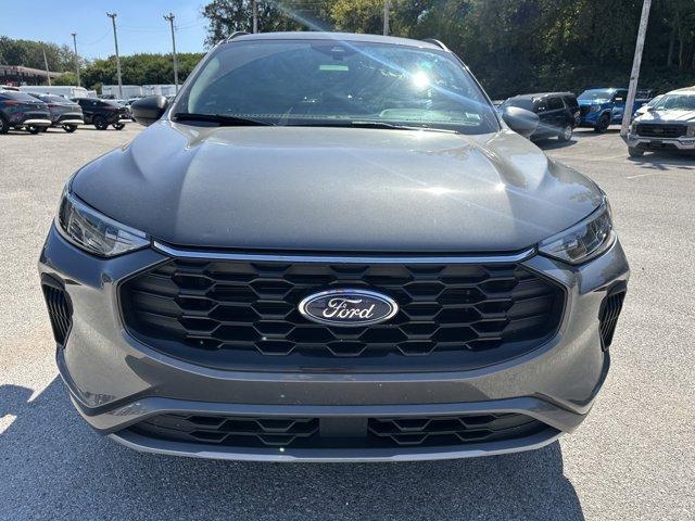 used 2023 Ford Escape car, priced at $25,237