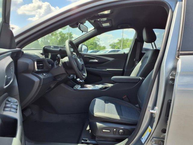 new 2025 Buick Envista car, priced at $26,734