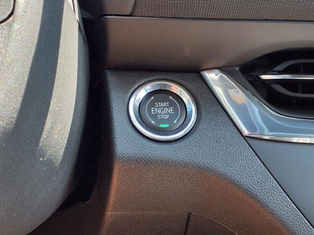new 2025 Buick Envista car, priced at $26,734
